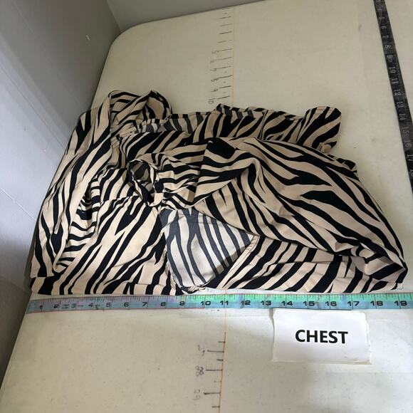 Sanctuary Zebra Print Peplum Top Women's XS V Neck Blouse Y2K Boho Chic Party - Picture 7 of 11